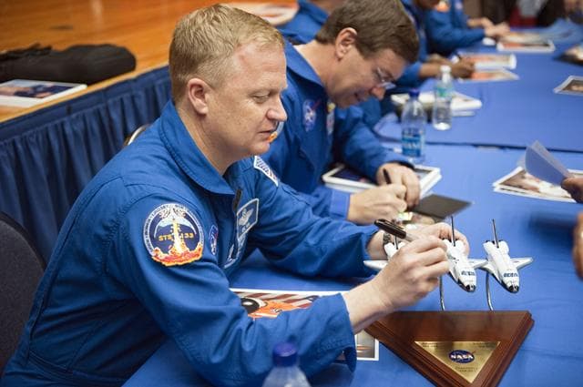 KSC-2011-2940