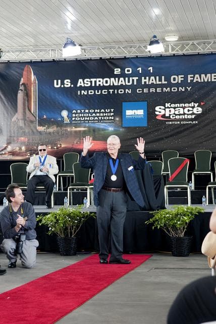 NASA image: KSC-2011-3401