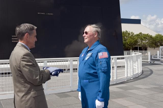 NASA image: KSC-2011-4030