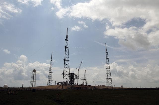 NASA image: KSC-2011-4327