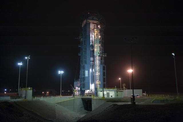 NASA image: KSC-2011-4351
