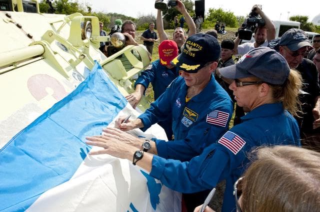 NASA image: KSC-2011-4693