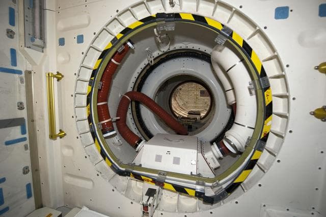 NASA image: KSC-2011-4911