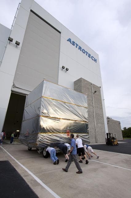 NASA image: KSC-2011-4960