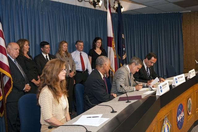 NASA image: KSC-2011-5116