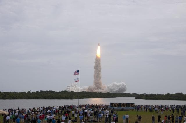 NASA image: KSC-2011-5261