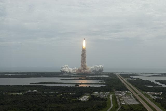 NASA image: KSC-2011-5273