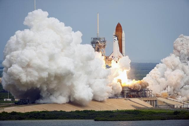 NASA image: KSC-2011-5423