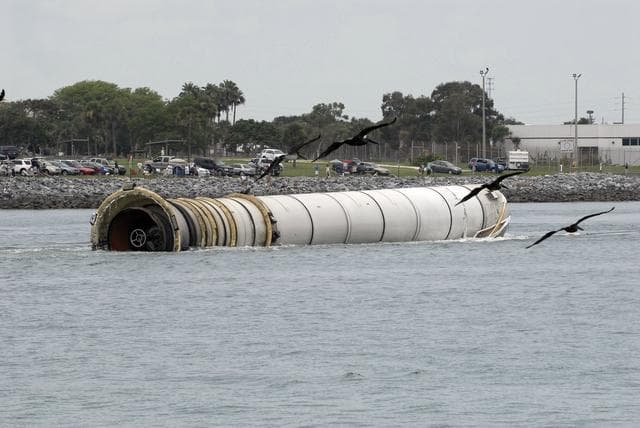 NASA image: KSC-2011-5512