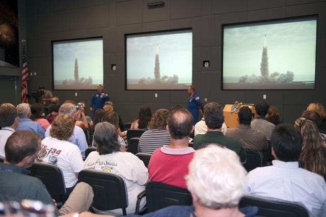 NASA image: KSC-2011-5557