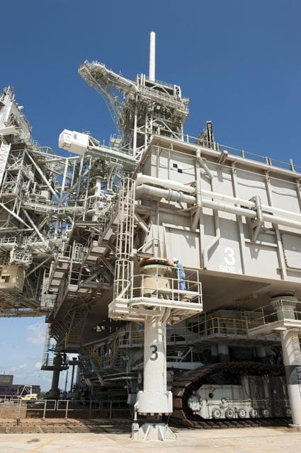NASA image: KSC-2011-5579