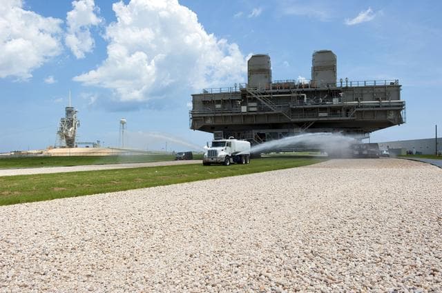 NASA image: KSC-2011-5594