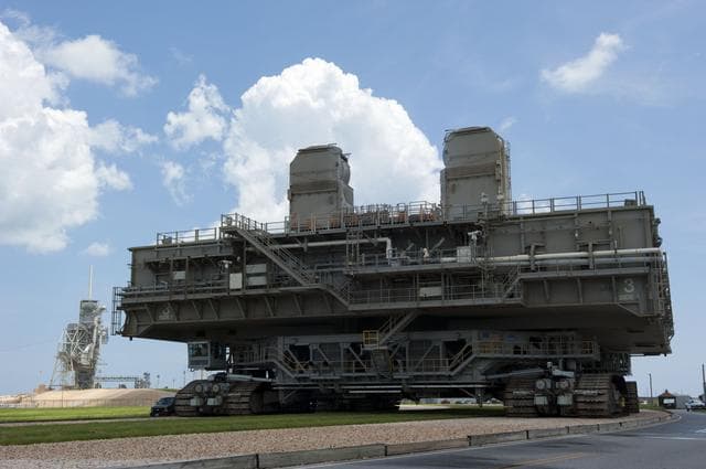 NASA image: KSC-2011-5595