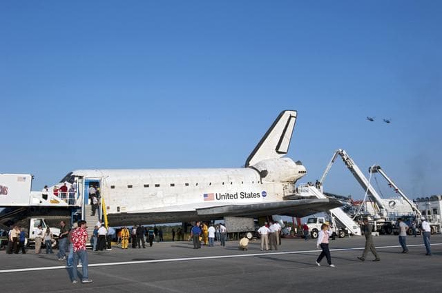 NASA image: KSC-2011-5694