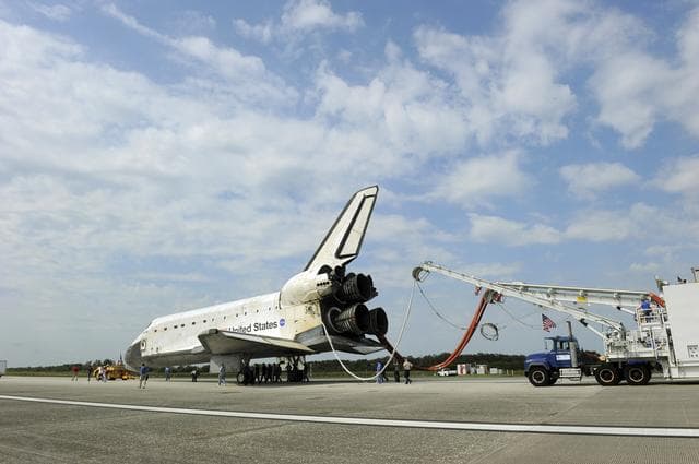 NASA image: KSC-2011-5777