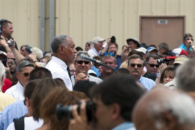 NASA image: KSC-2011-5815