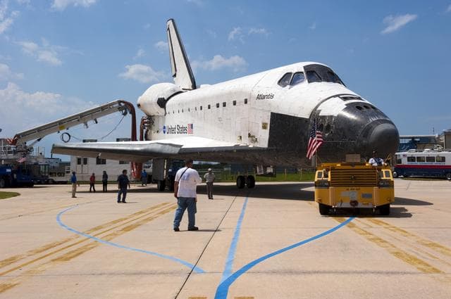 NASA image: KSC-2011-5816