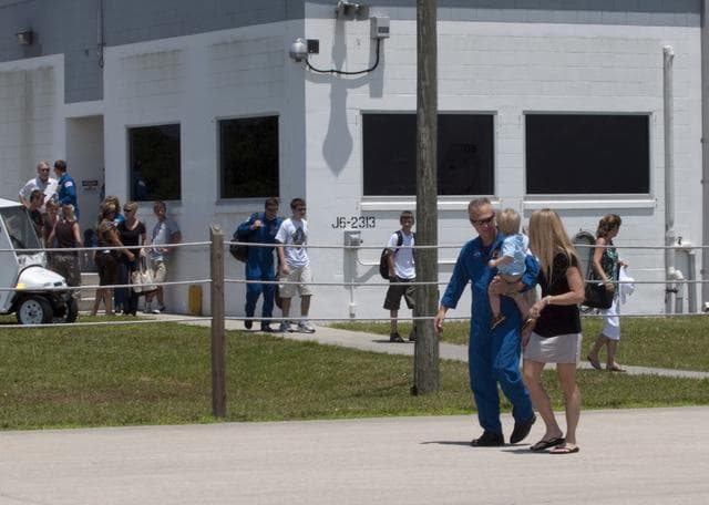 NASA image: KSC-2011-5927