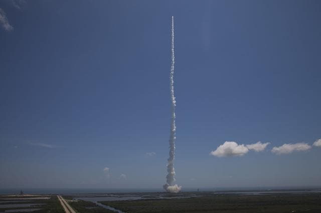 NASA image: KSC-2011-6278