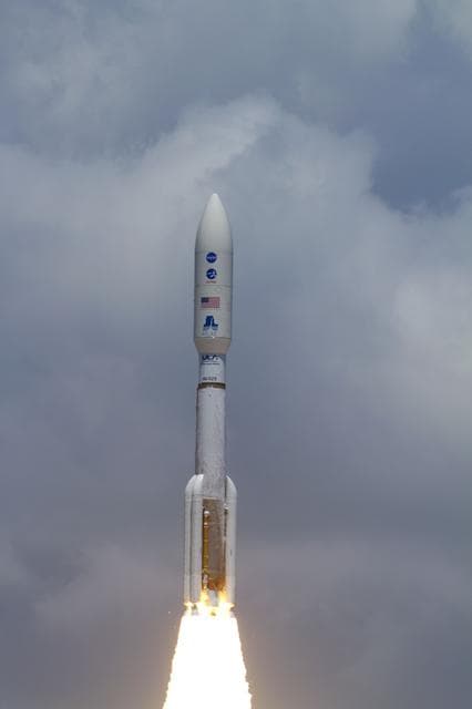NASA image: KSC-2011-6285