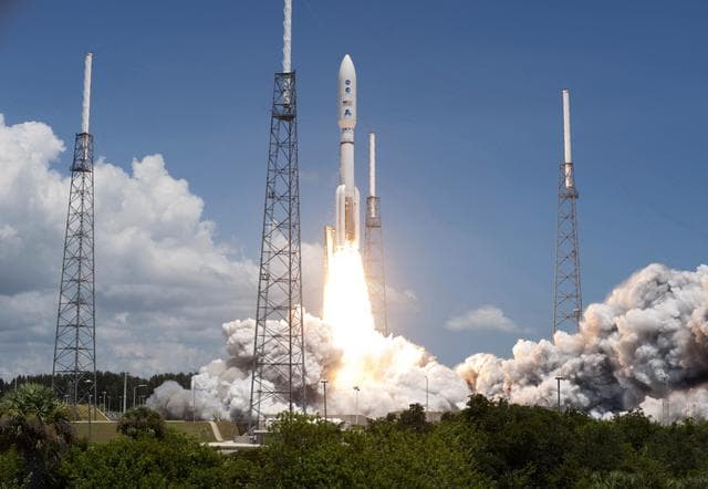 NASA image: KSC-2011-6304