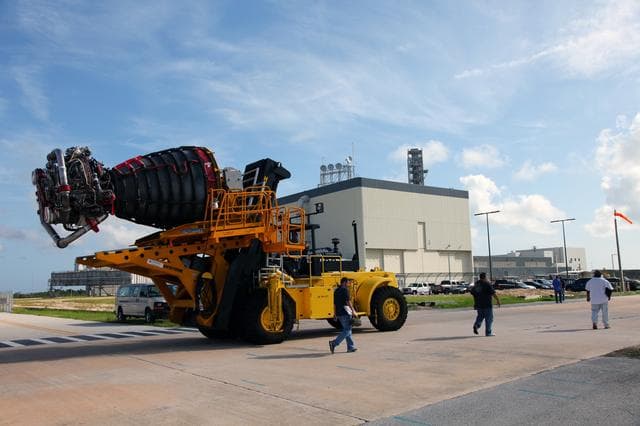 NASA image: KSC-2011-6539