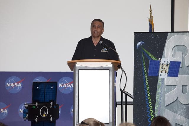 KSC-2011-6795