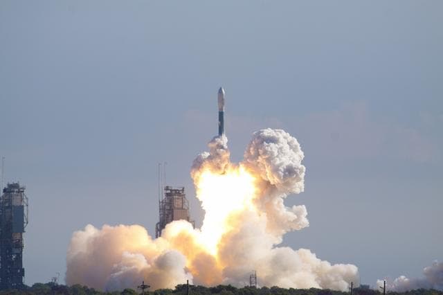 NASA image: KSC-2011-6862
