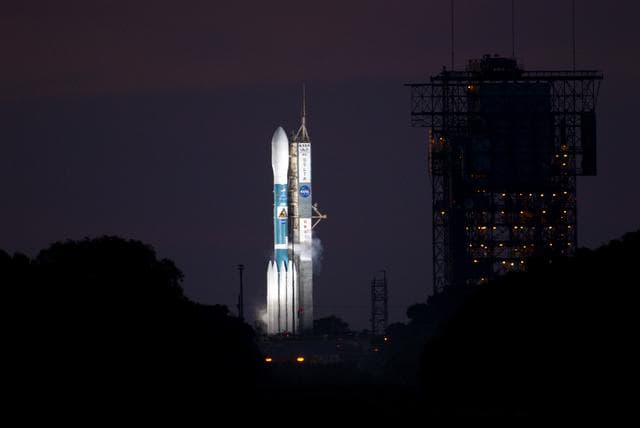 NASA image: KSC-2011-6868
