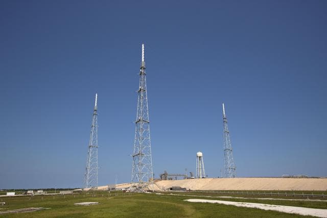 NASA image: KSC-2011-6977