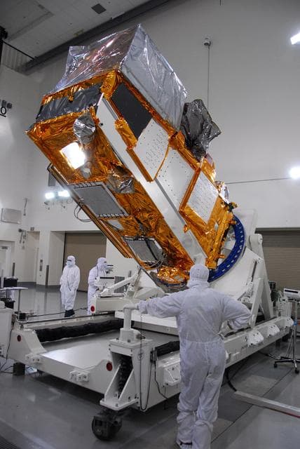 NASA image: KSC-2011-7025