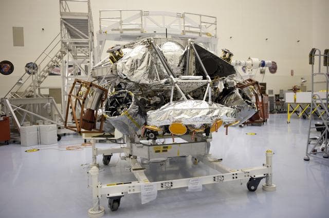 NASA image: KSC-2011-7100