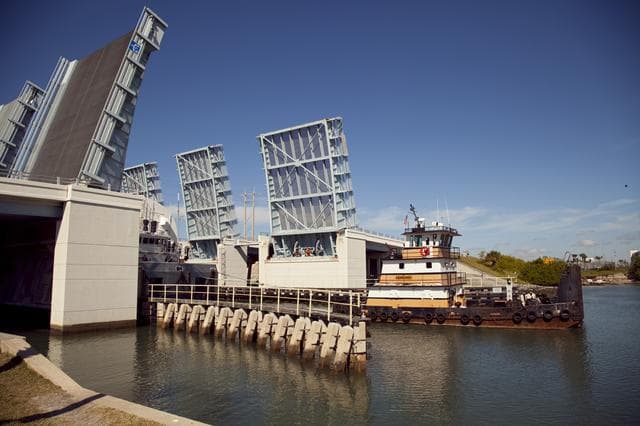 NASA image: KSC-2011-7734