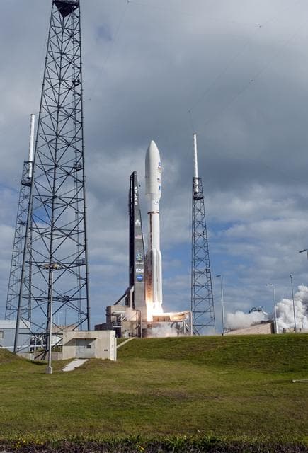 NASA image: KSC-2011-8003