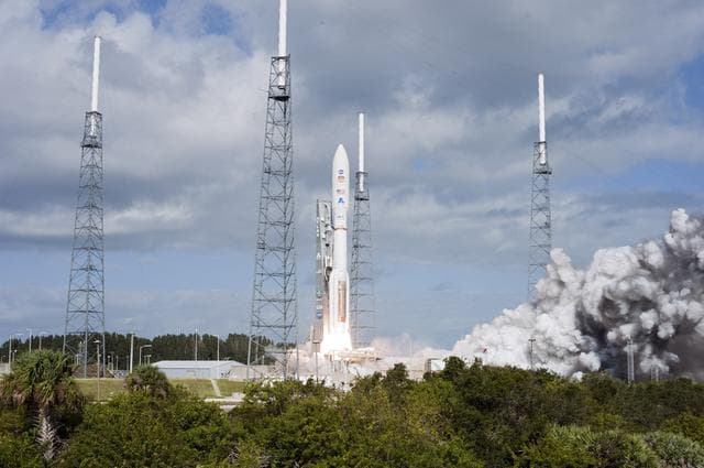 NASA image: KSC-2011-8010