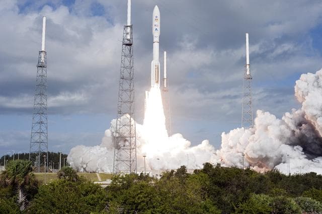 NASA image: KSC-2011-8012