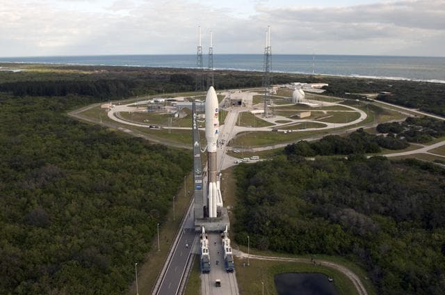 NASA image: KSC-2011-8027