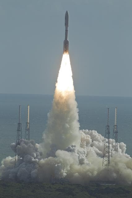 NASA image: KSC-2011-8033