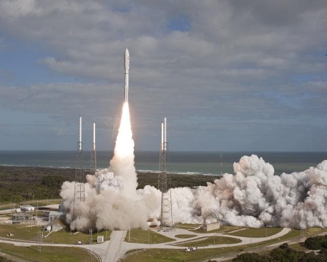 NASA image: KSC-2011-8034