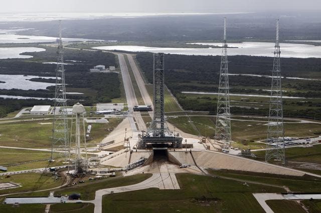 NASA image: KSC-2011-8044