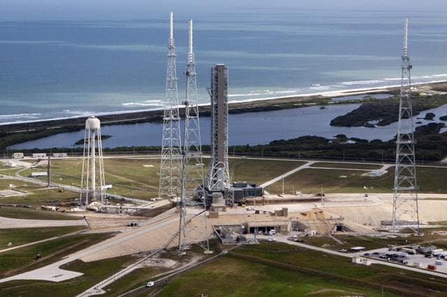 NASA image: KSC-2011-8047