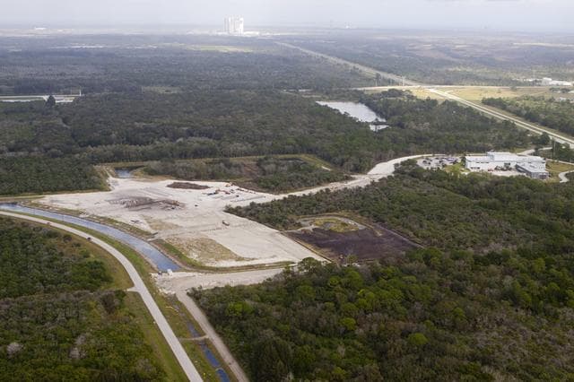 NASA image: KSC-2011-8055