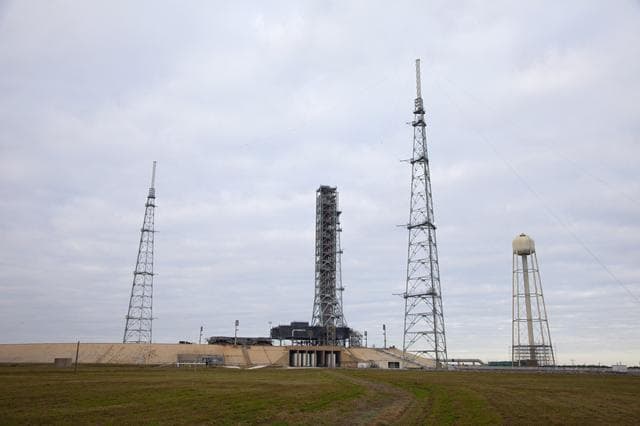 NASA image: KSC-2011-8081