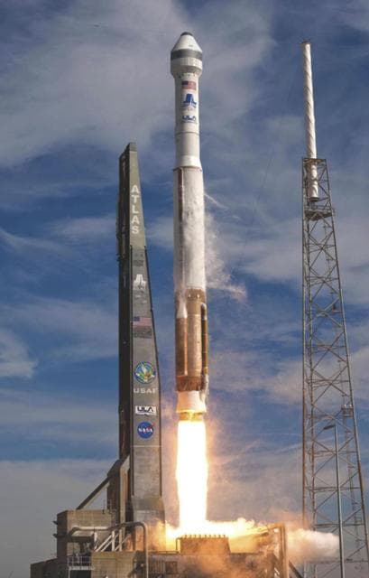 NASA image: KSC-2011-8118