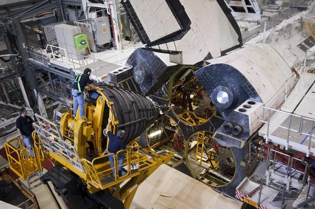 NASA image: KSC-2011-8168