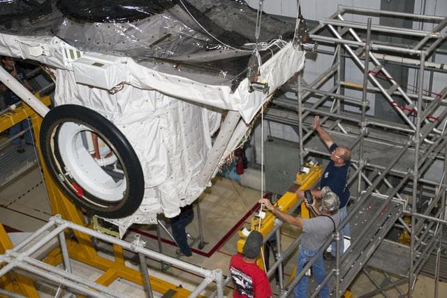 NASA image: KSC-2011-8360