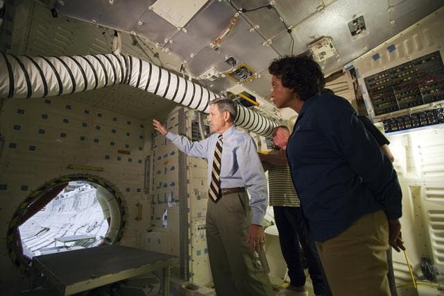 KSC-2012-1963