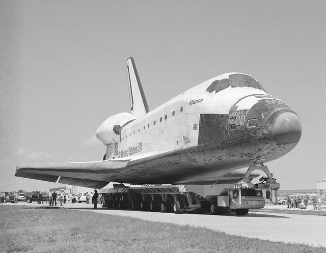 NASA image: KSC-20130114-PH-JW_sts82