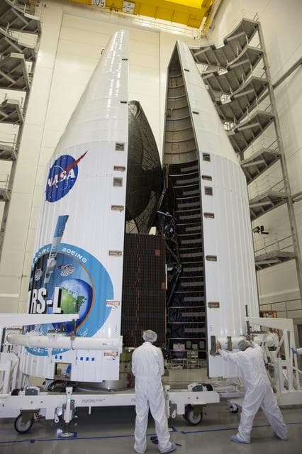 NASA image: TDRS-L Spacecraft Fairing Encapsulation
