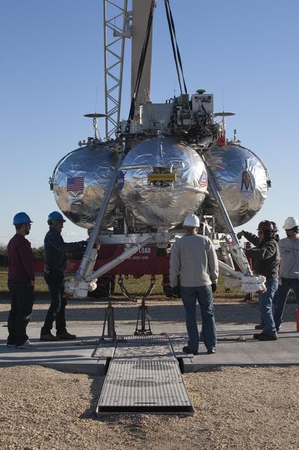 NASA image: Morpheus Campaign 1A Set-up and Liftoff